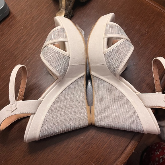 Woods Shoes - Woods White and Silver Wedge Heels (EU 38/UK 5)